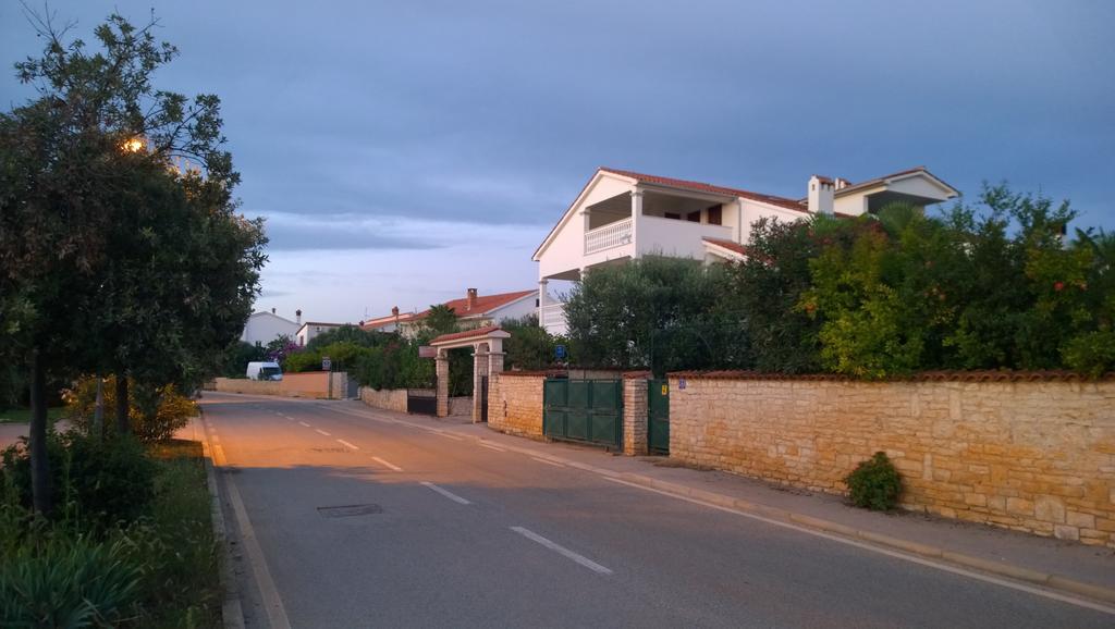 פרוי Apartments Free Parking Big Garden חדר תמונה