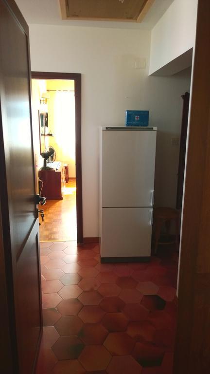 פרוי Apartments Free Parking Big Garden מראה חיצוני תמונה